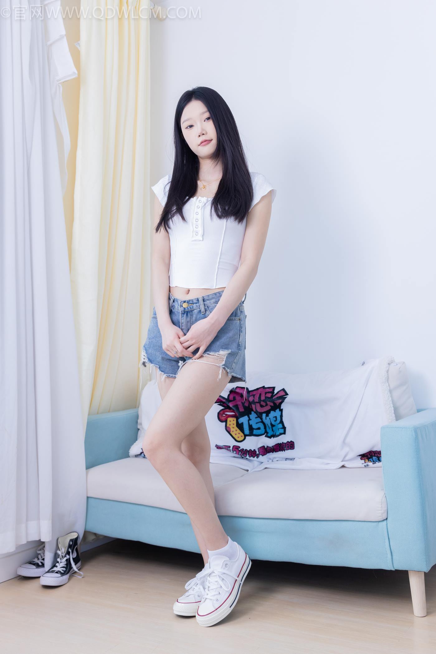 图片[2]-物恋传媒 NO.2279 小竹-帆布鞋、白短棉袜[100P]-萌味圈