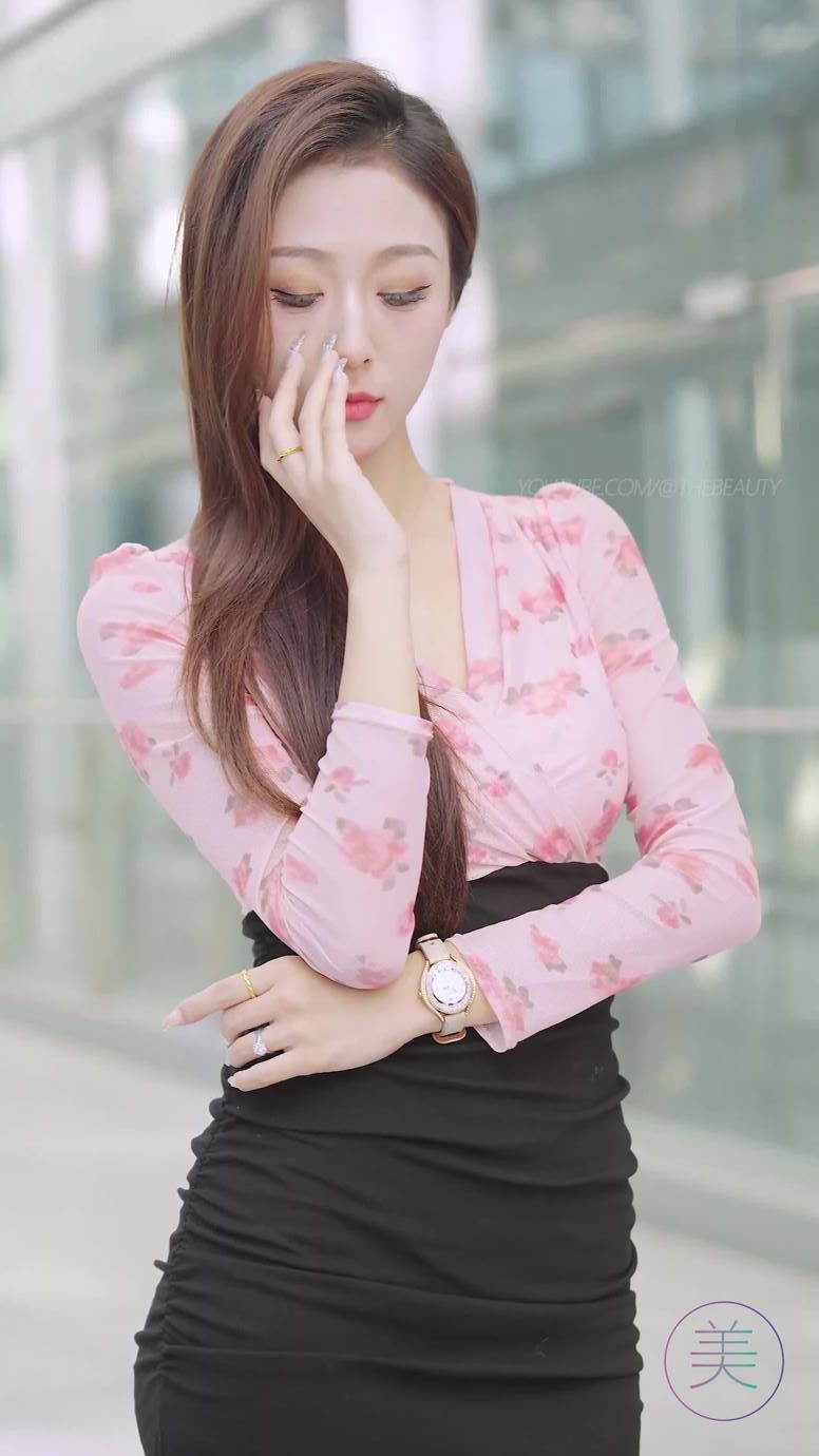 图片[2]-NO.0863 2023 广州车展 Racing Model 车模抖音网红随拍85[20P]-萌味圈