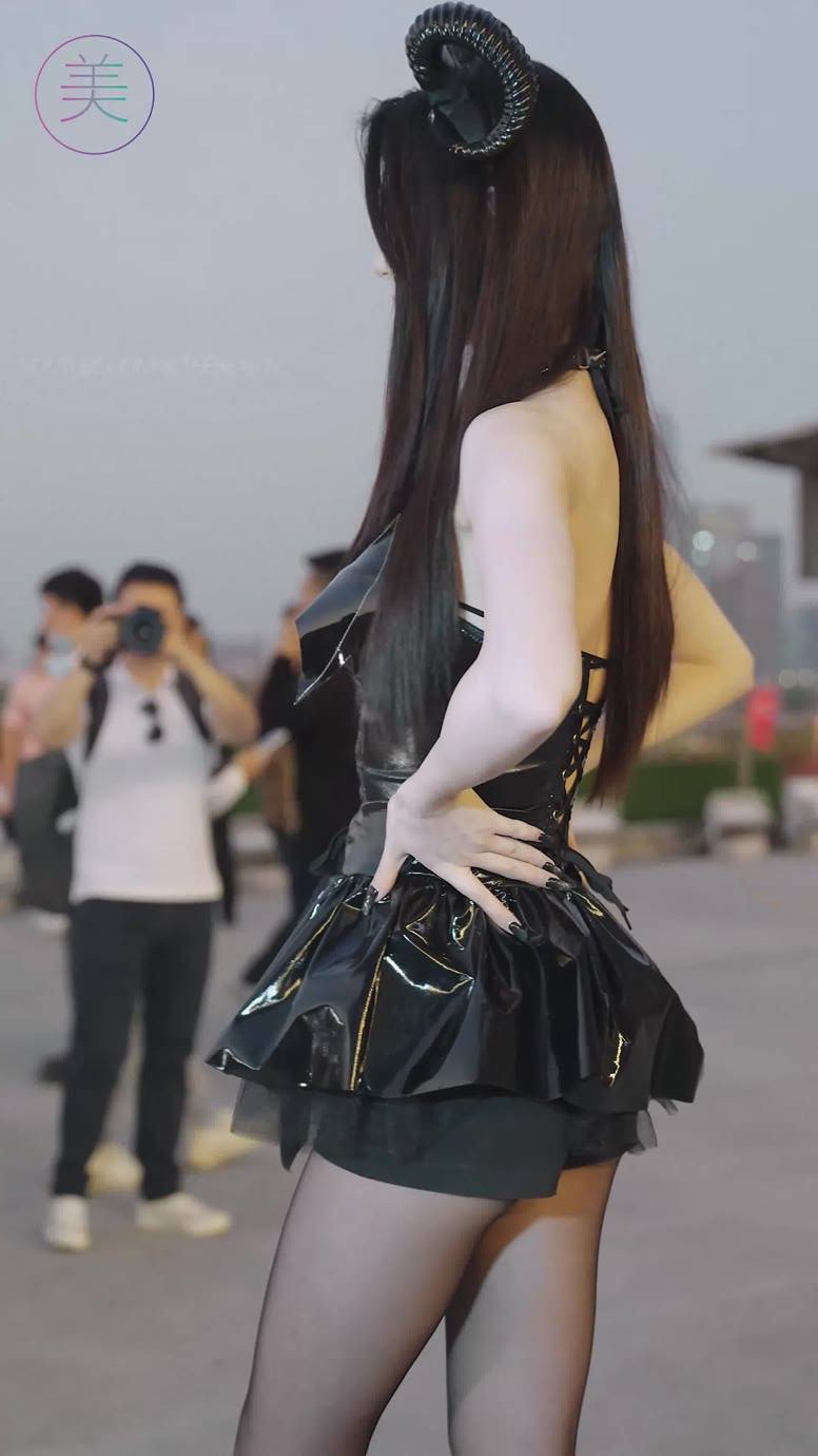 图片[2]-NO.0957 2023 广州车展 Racing Model 车模抖音网红随拍129[20P]-萌味圈