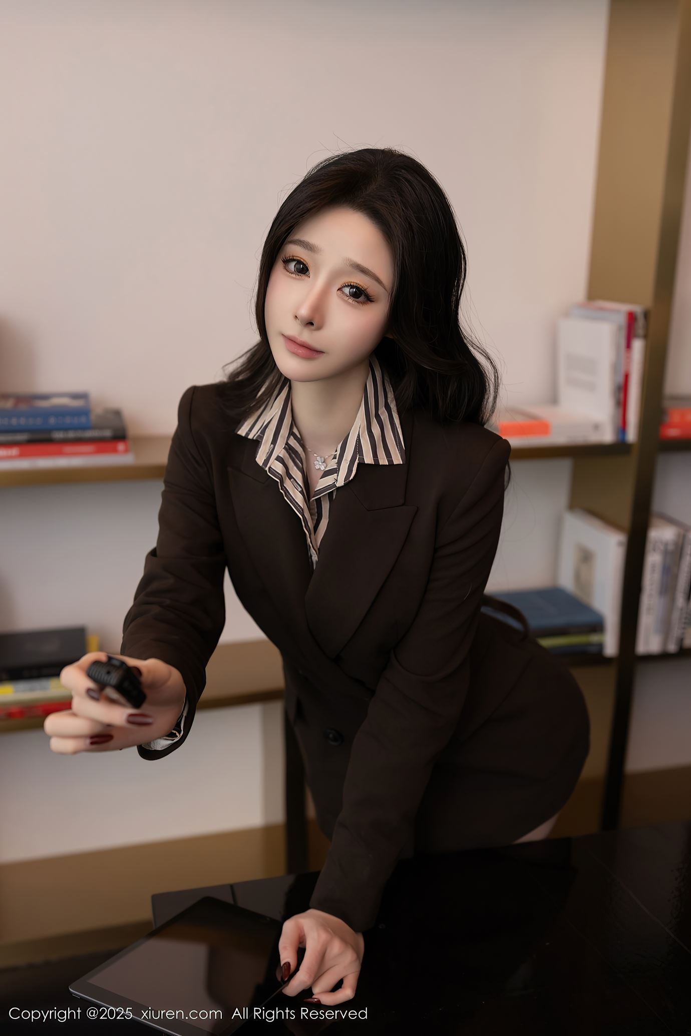 图片[2]-[Xiuren秀人网]2025.04.25 NO.10202 小逗逗[43+1P-萌味圈