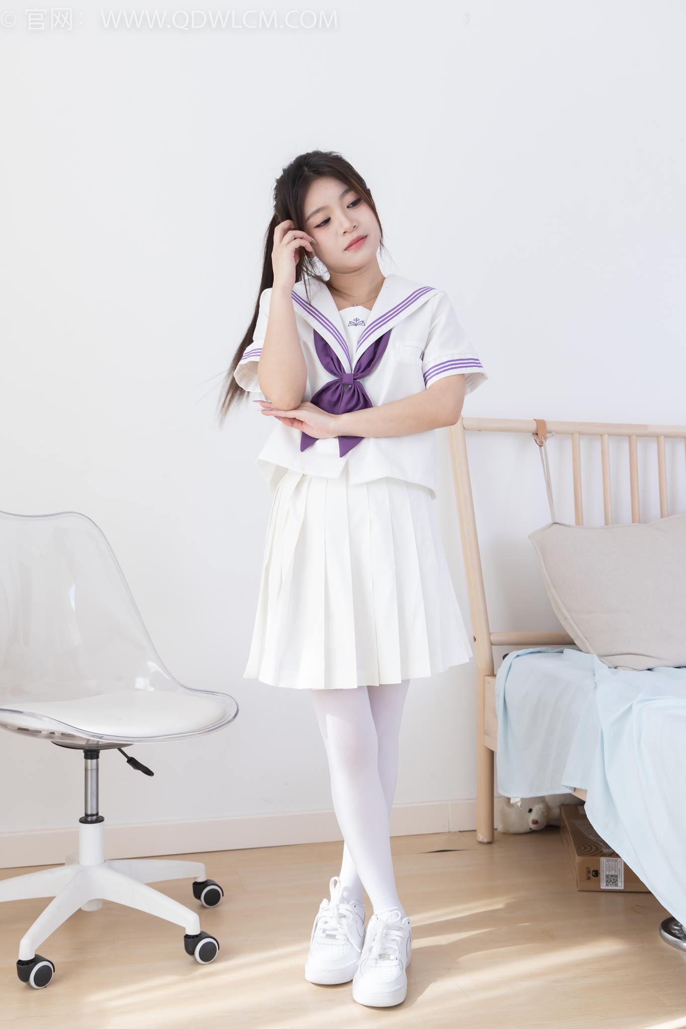 图片[2]-物恋传媒 NO.2317 闪闪-板鞋、厚白丝、jk制服[102P]-萌味圈