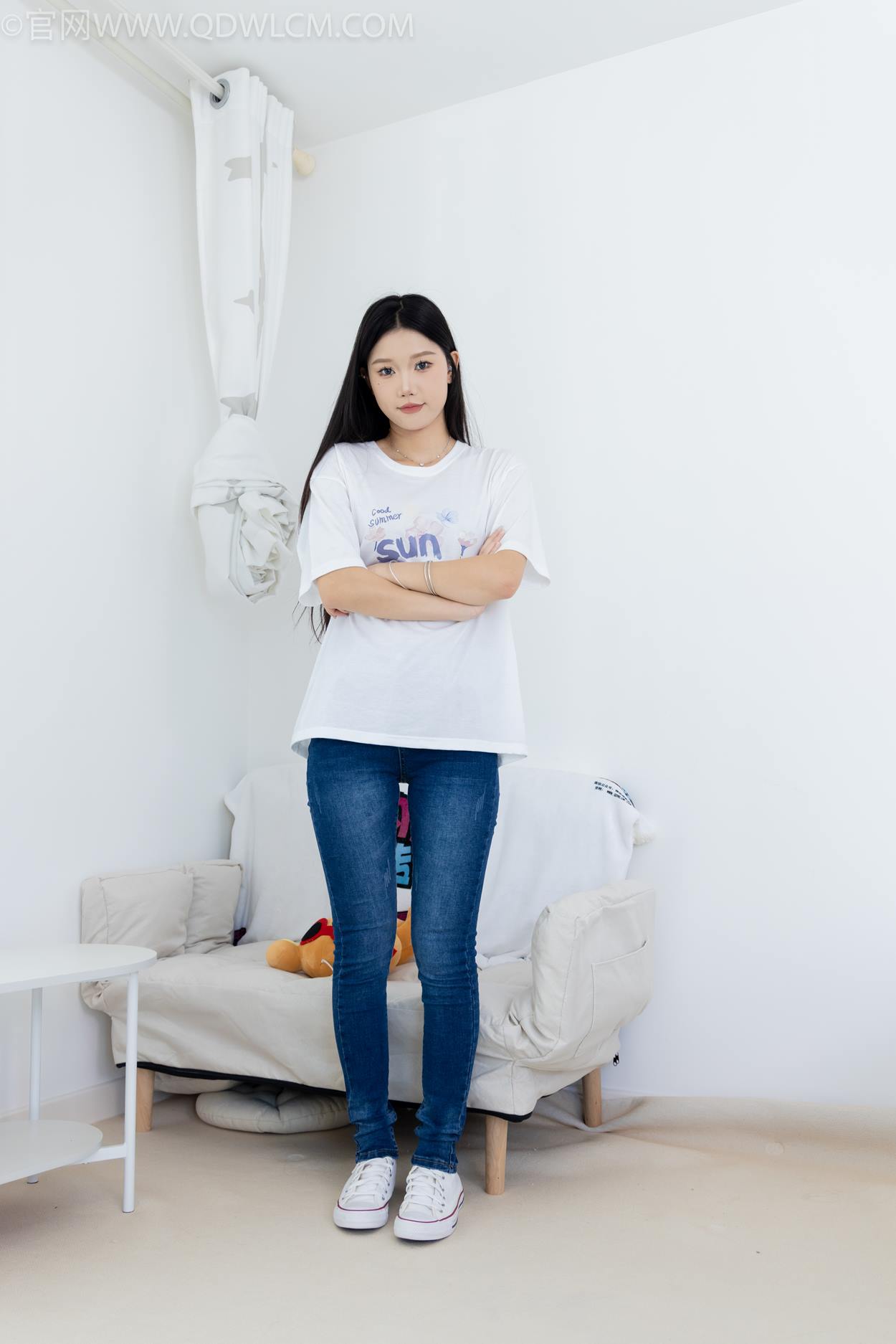 图片[2]-物恋传媒 NO.2329 小竹-帆布鞋、白船袜、肚子疼揉肚子剧情[158P]-萌味圈