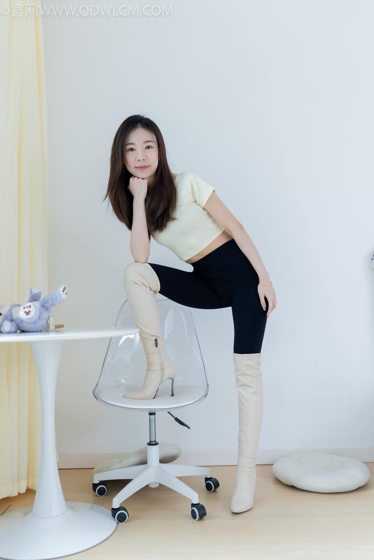 图片[2]-物恋传媒 NO.2339 婷婷-长靴、白棉袜、裸足[139P]-萌味圈