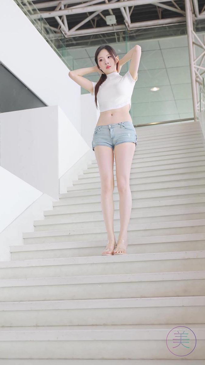 图片[2]-NO.1231 2023 东莞秋季车展 Racing Model 车模抖音网红随拍车模07[20P]-萌味圈
