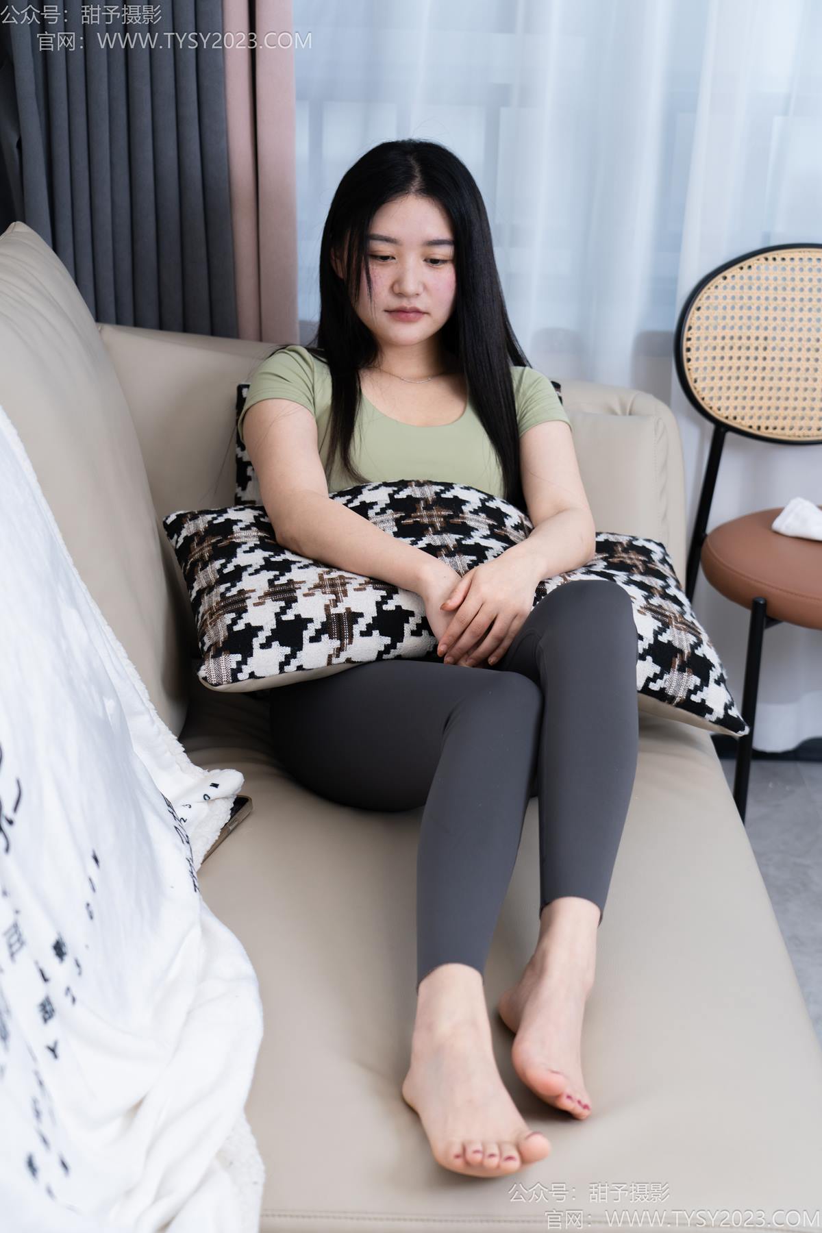 图片[2]-甜予摄影 NO.192 澜澜-高跟鞋、白棉袜、裸足[104P]-萌味圈