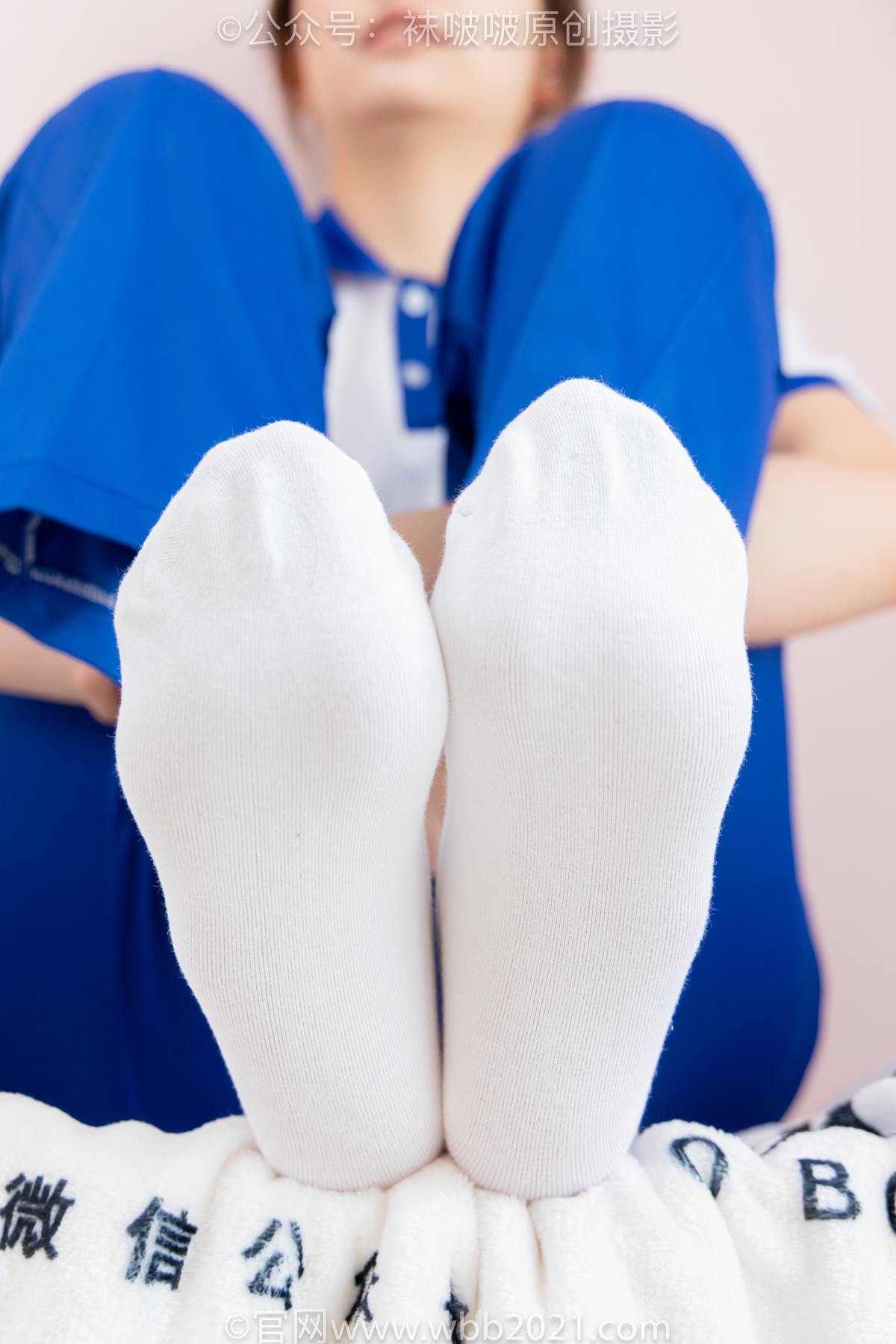图片[2]-[BoBoSocks袜啵啵]NO.569 香菜-校服、板鞋、白棉袜、薄肉丝[133P]-萌味圈