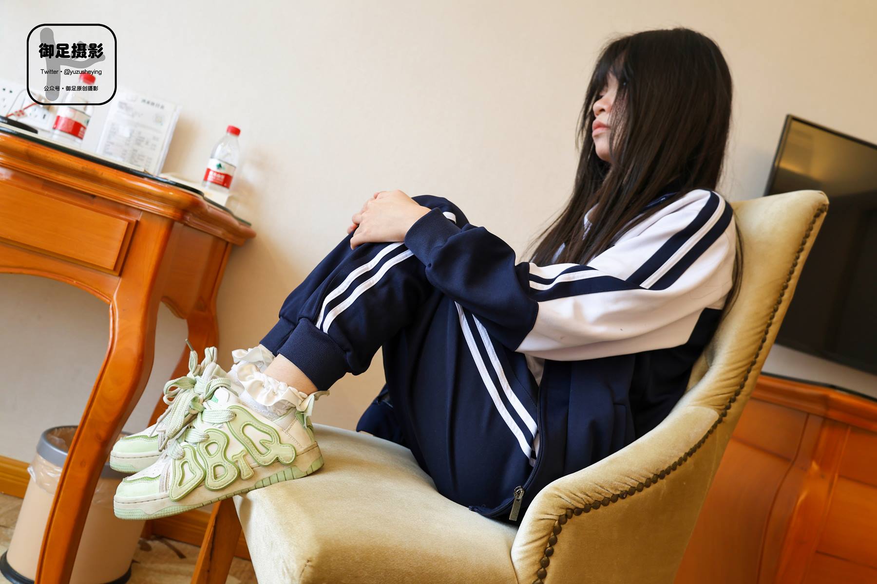 图片[2]-御足摄影 NO.044 – 校服踩踩踩[86P]-萌味圈