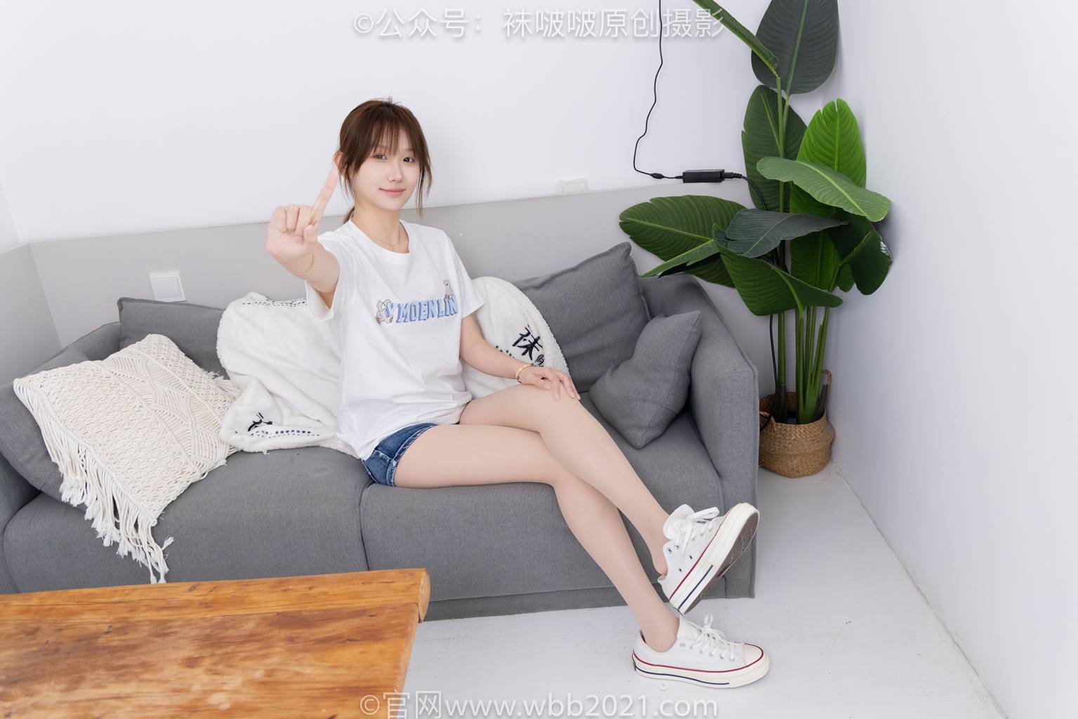 图片[135]-[BoBoSocks袜啵啵]NO.587 香菜-匡威帆布鞋、薄肉丝[139P]-萌味圈