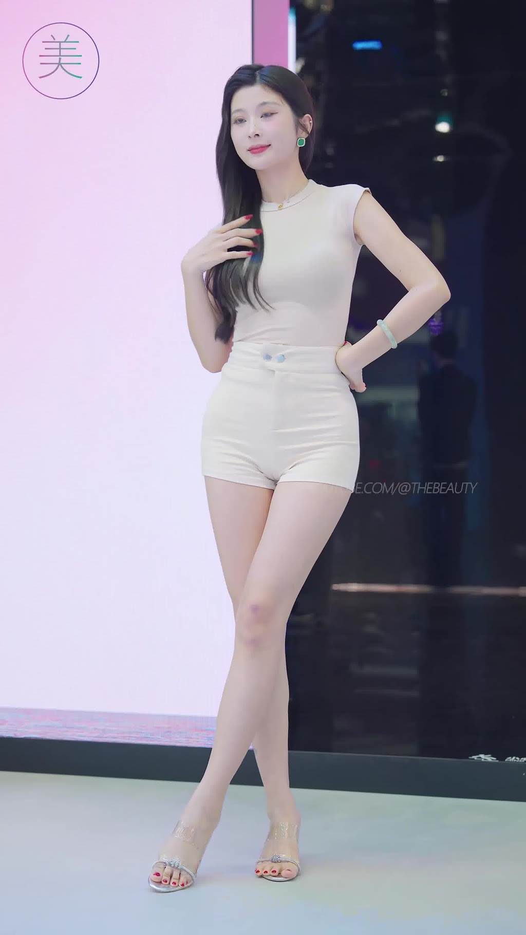 图片[2]-NO.1523 2024 广州车展 网红美女车模 beautyleg LOOKBOOK 04[30P]-萌味圈