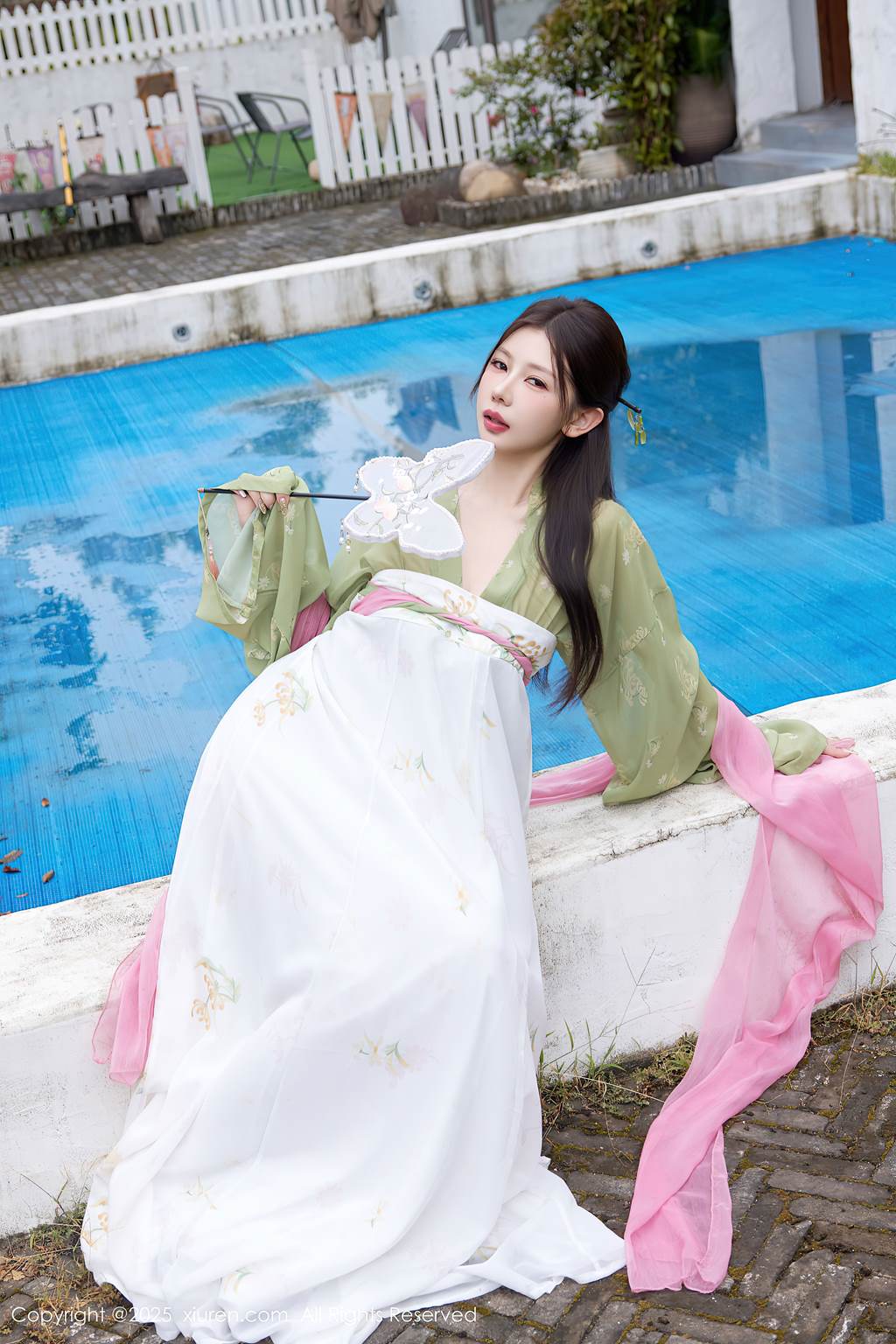 图片[2]-[Xiuren秀人网]2025.09.30 NO.10834 尹甜甜sunny[31P]-萌味圈