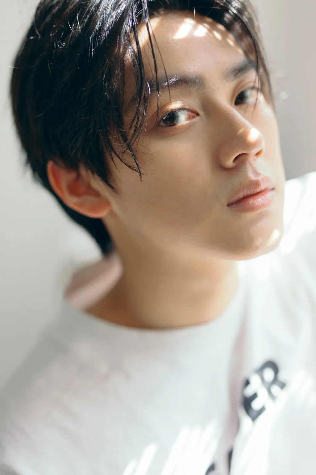 图片[4]-[YITUYU艺图语]2022.11.10 午后的自己 小潘同学ne[26+1P]-萌味圈