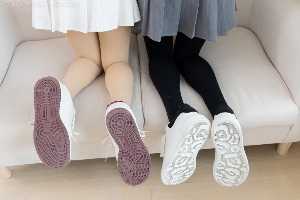 图片[22]-物恋传媒 NO.2498 茯苓&闪闪-两双板鞋、厚黑丝、厚肉丝[160P]-萌味圈