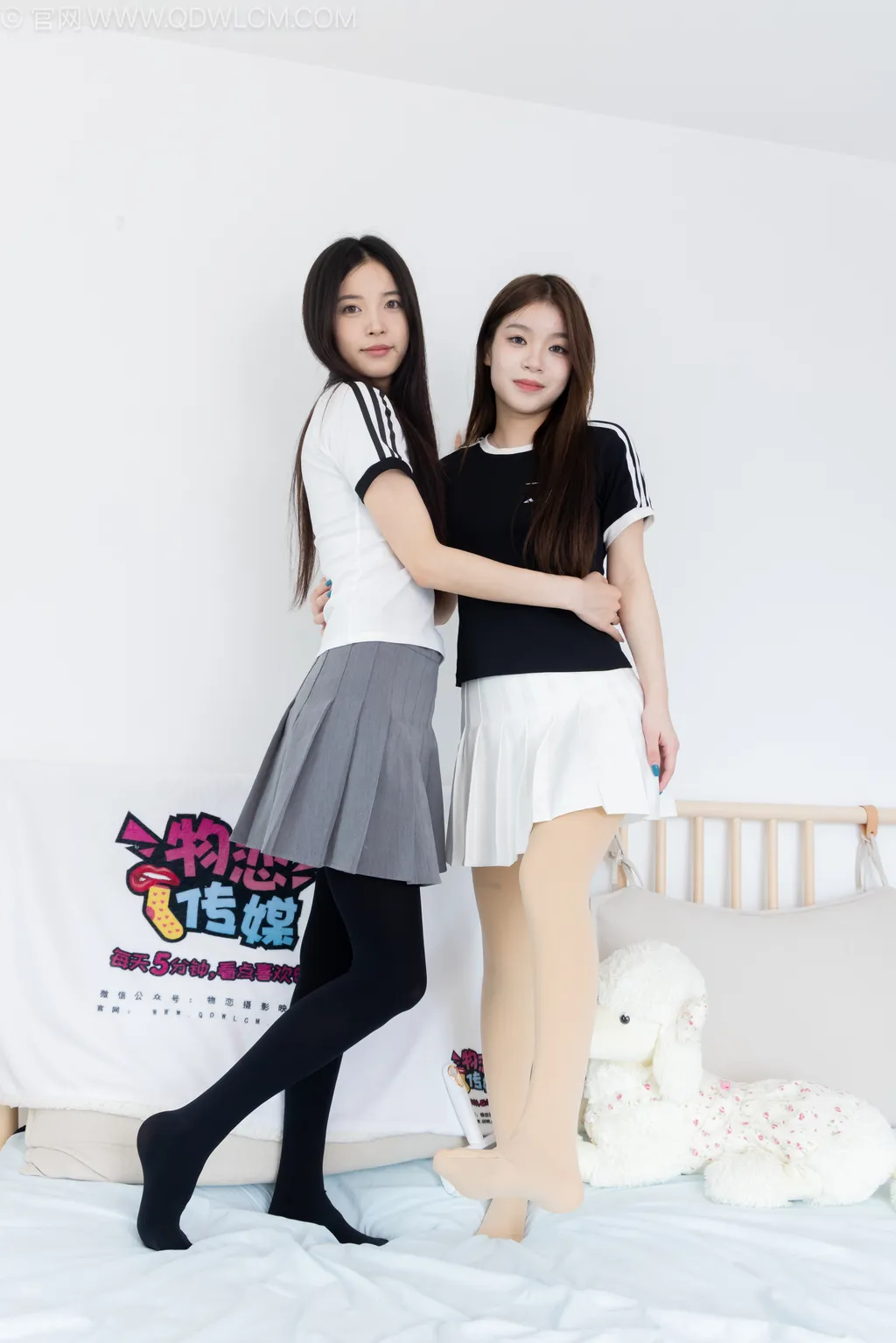 图片[80]-物恋传媒 NO.2498 茯苓&闪闪-两双板鞋、厚黑丝、厚肉丝[160P]-萌味圈