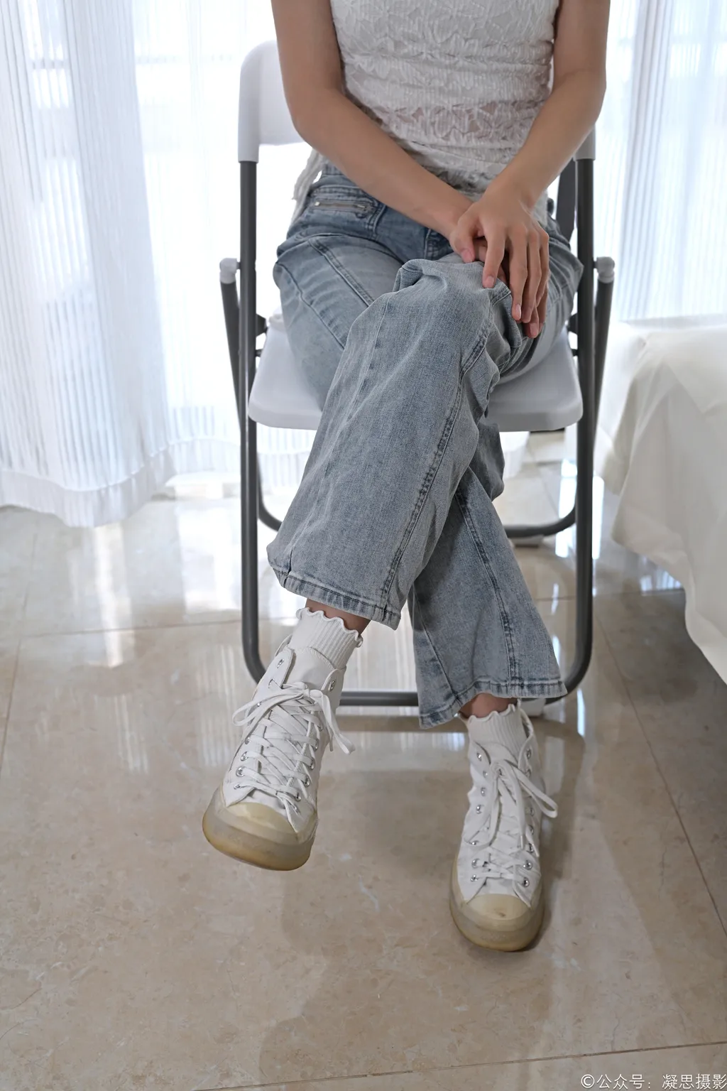 图片[20]-凝思摄影 NO.018 小睿-T恤、短白袜、平底鞋[142P]-萌味圈