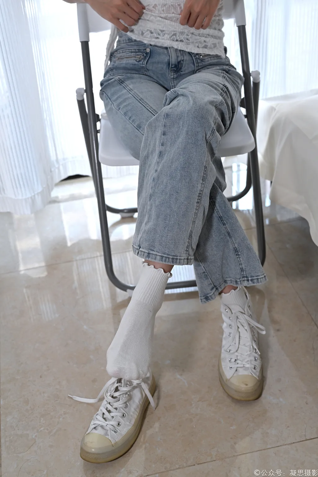 图片[27]-凝思摄影 NO.018 小睿-T恤、短白袜、平底鞋[142P]-萌味圈