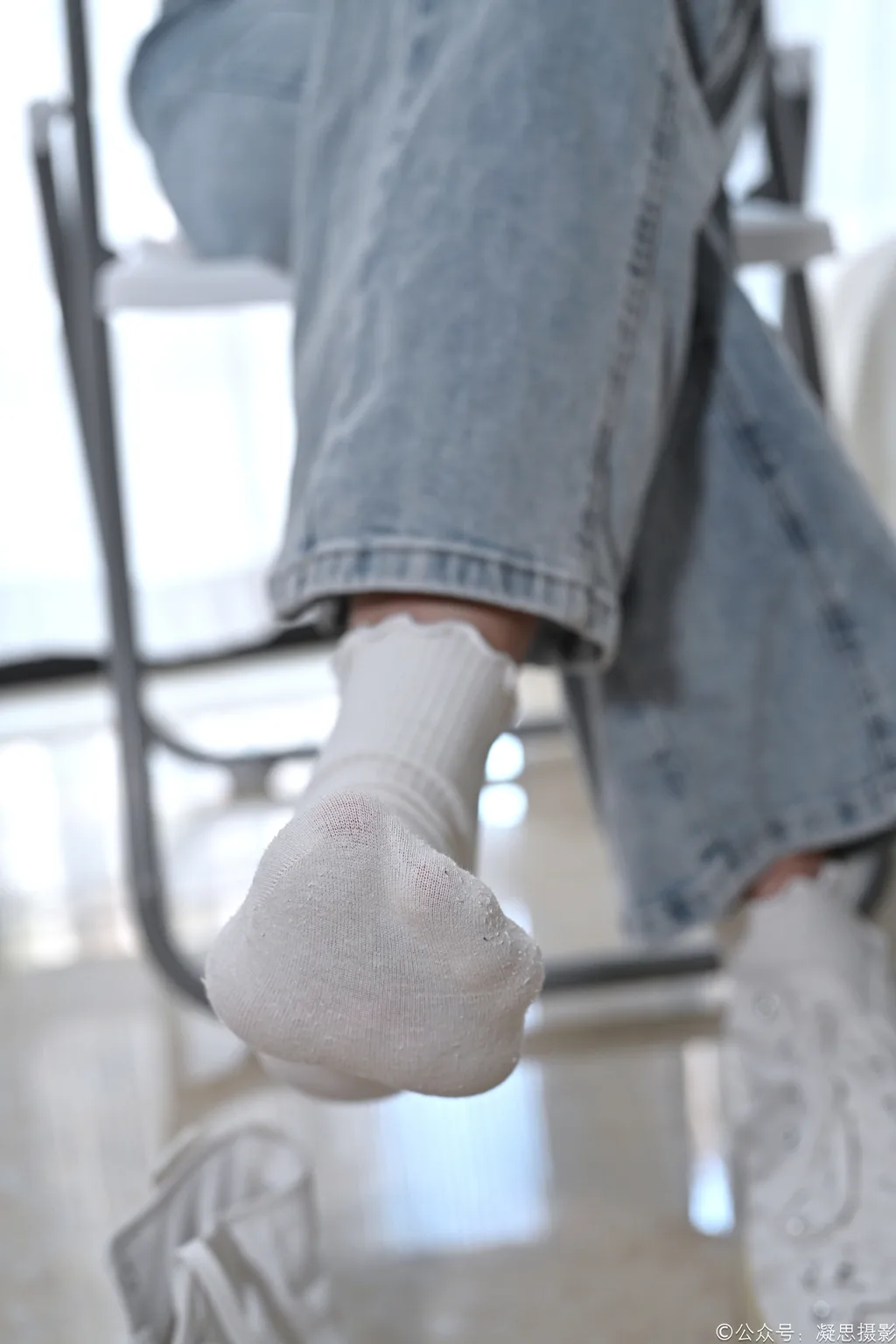 图片[33]-凝思摄影 NO.018 小睿-T恤、短白袜、平底鞋[142P]-萌味圈