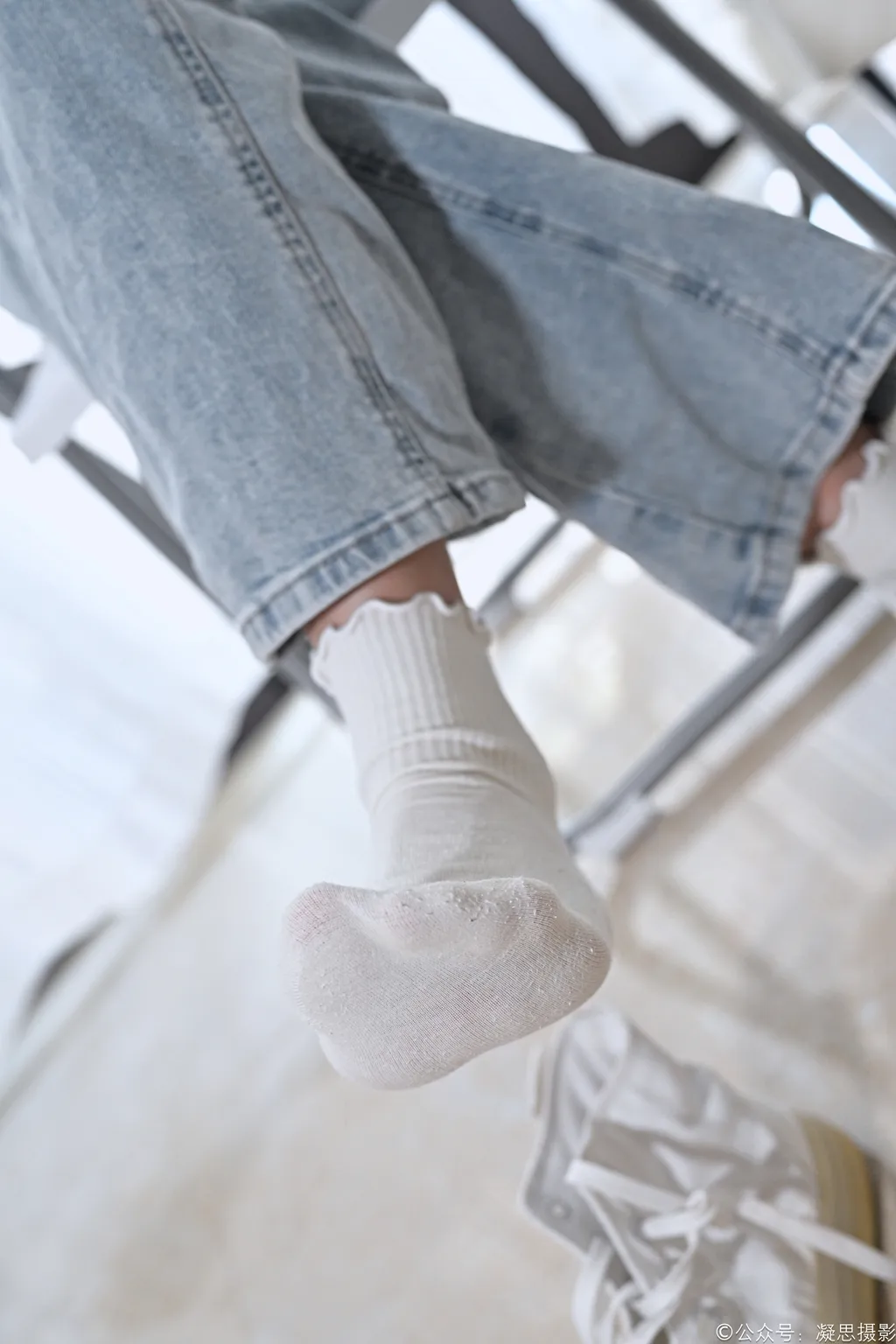 图片[35]-凝思摄影 NO.018 小睿-T恤、短白袜、平底鞋[142P]-萌味圈