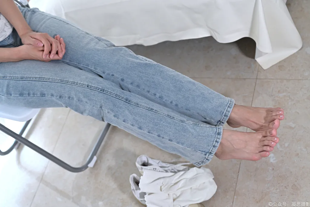 图片[134]-凝思摄影 NO.018 小睿-T恤、短白袜、平底鞋[142P]-萌味圈