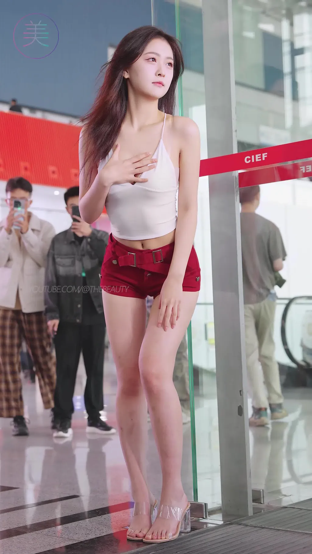 图片[2]-NO.1602 2024 广州车展 网红美女车模 beautyleg LOOKBOOK 58[30P]-萌味圈