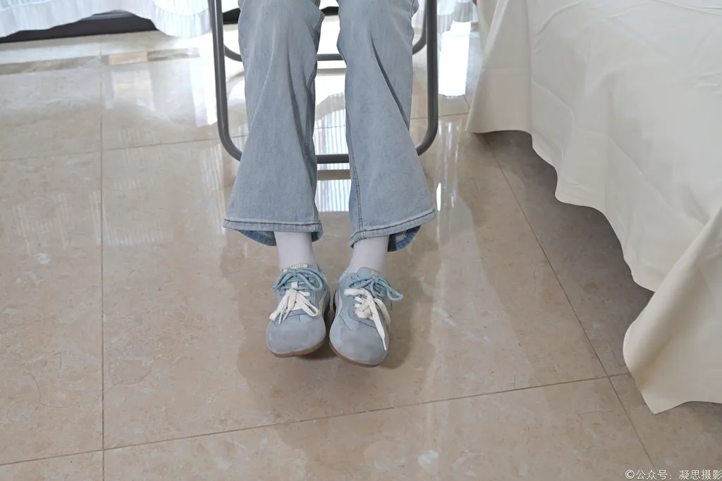 图片[8]-凝思摄影 NO.019 德美-T恤、短白袜、平底鞋1[100P]-萌味圈