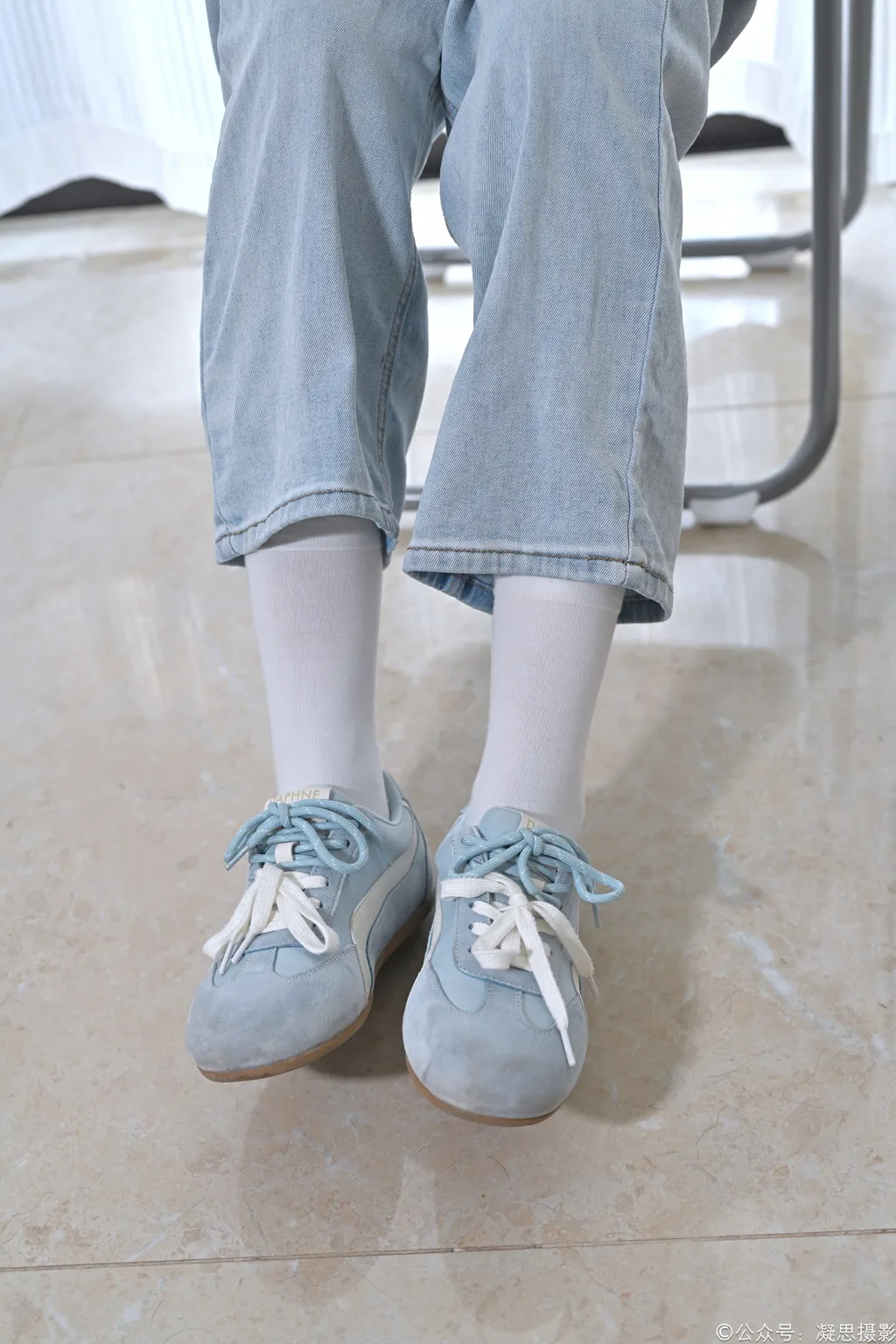 图片[11]-凝思摄影 NO.019 德美-T恤、短白袜、平底鞋1[100P]-萌味圈