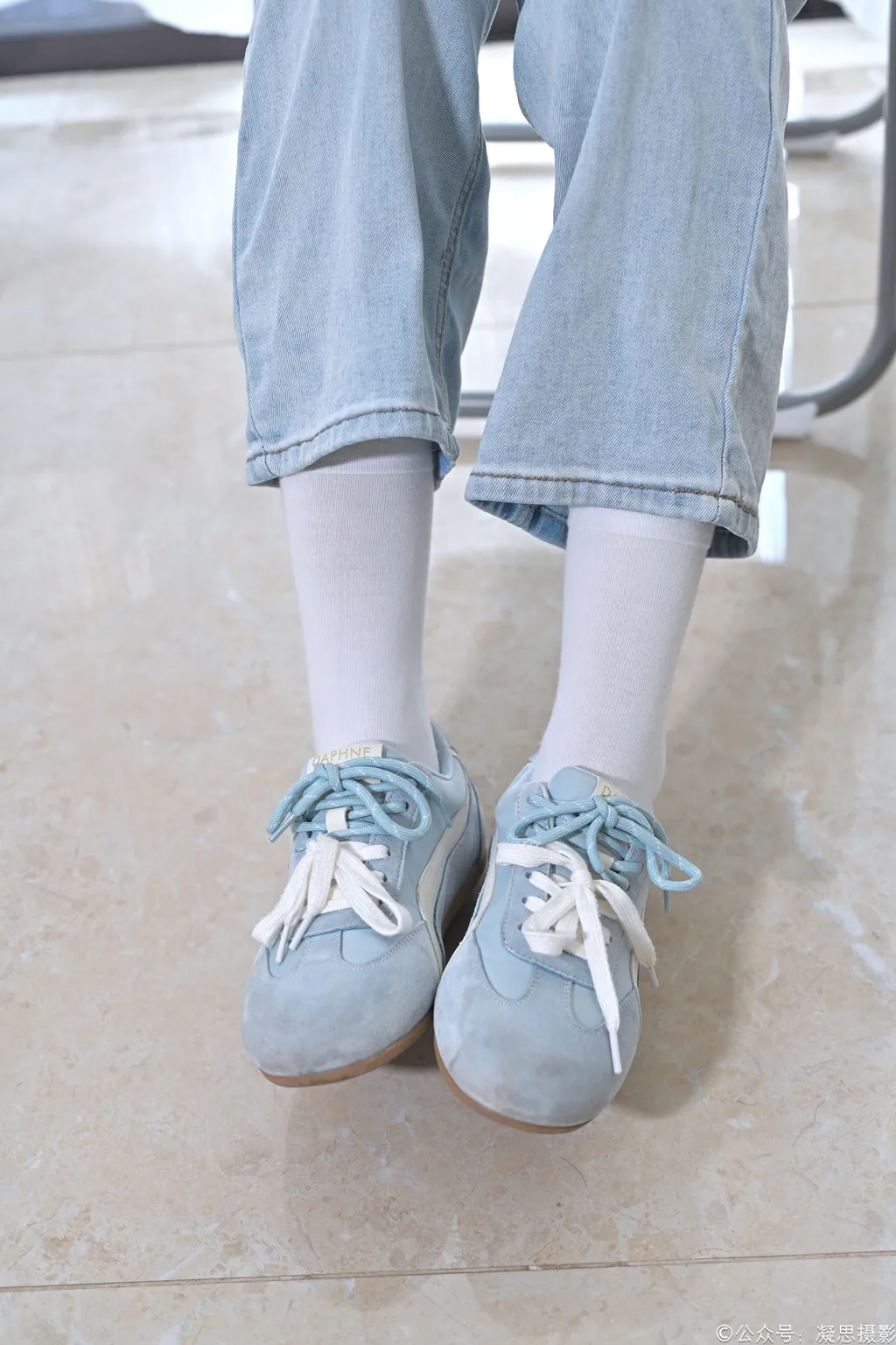 图片[13]-凝思摄影 NO.019 德美-T恤、短白袜、平底鞋1[100P]-萌味圈