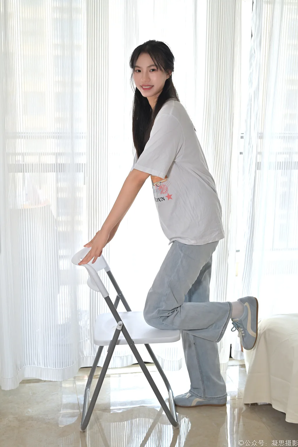 图片[18]-凝思摄影 NO.019 德美-T恤、短白袜、平底鞋1[100P]-萌味圈