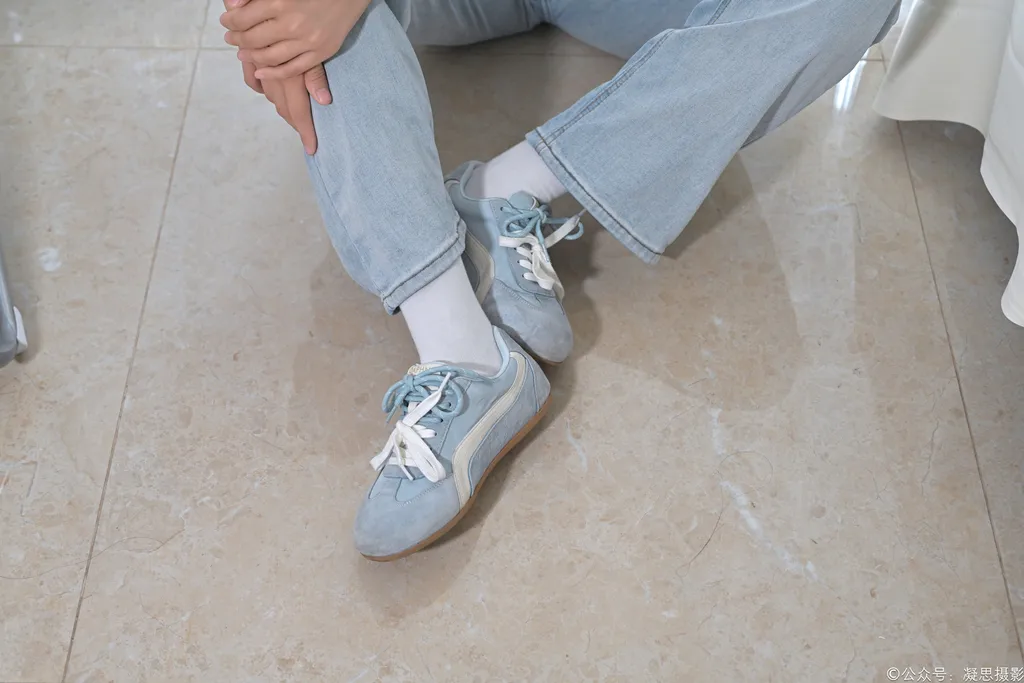 图片[33]-凝思摄影 NO.019 德美-T恤、短白袜、平底鞋1[100P]-萌味圈