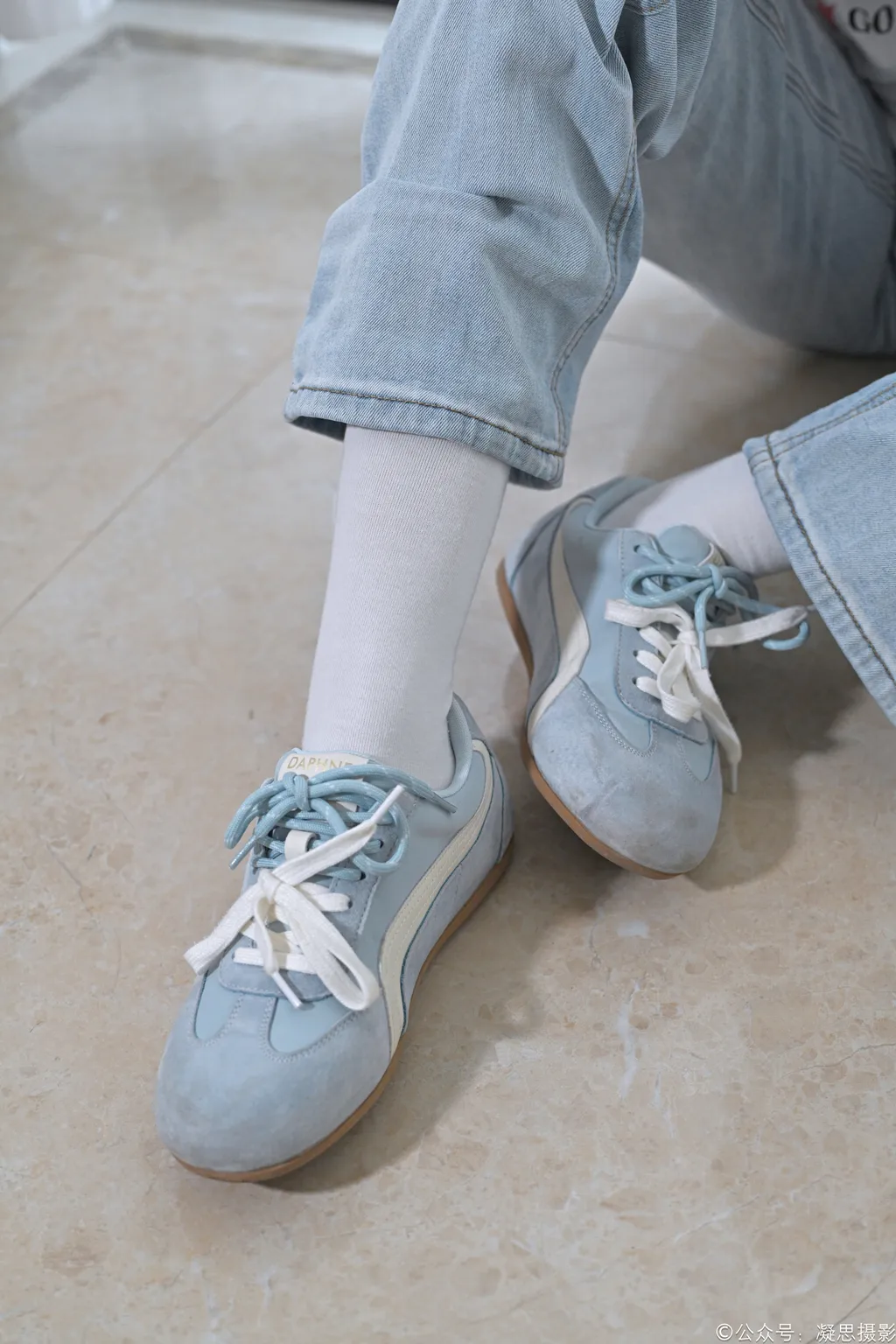 图片[38]-凝思摄影 NO.019 德美-T恤、短白袜、平底鞋1[100P]-萌味圈