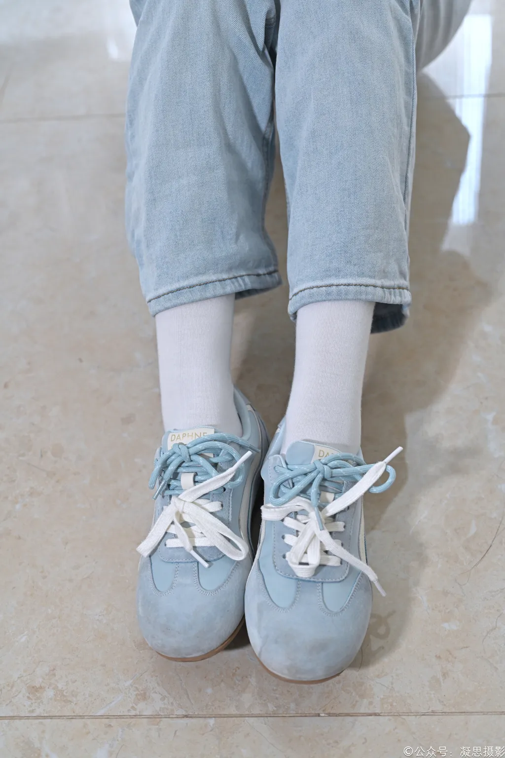 图片[39]-凝思摄影 NO.019 德美-T恤、短白袜、平底鞋1[100P]-萌味圈