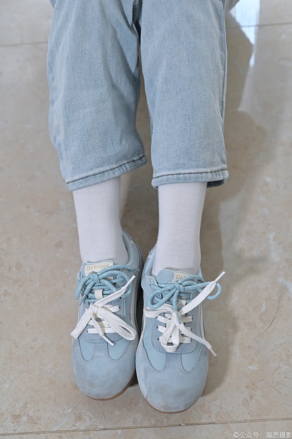 图片[41]-凝思摄影 NO.019 德美-T恤、短白袜、平底鞋1[100P]-萌味圈