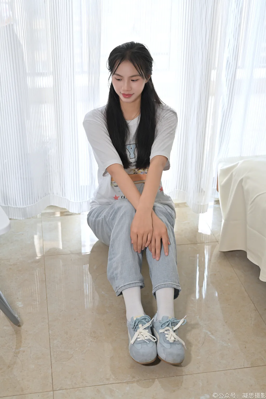 图片[44]-凝思摄影 NO.019 德美-T恤、短白袜、平底鞋1[100P]-萌味圈