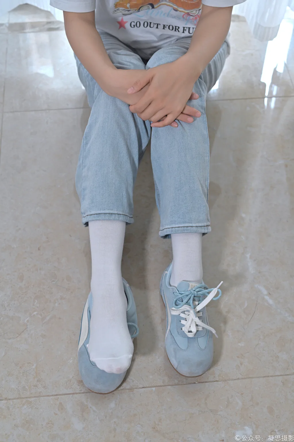 图片[64]-凝思摄影 NO.019 德美-T恤、短白袜、平底鞋1[100P]-萌味圈