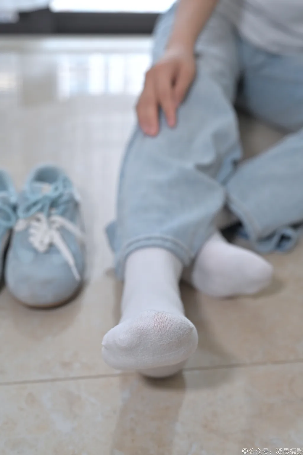 图片[91]-凝思摄影 NO.019 德美-T恤、短白袜、平底鞋1[100P]-萌味圈