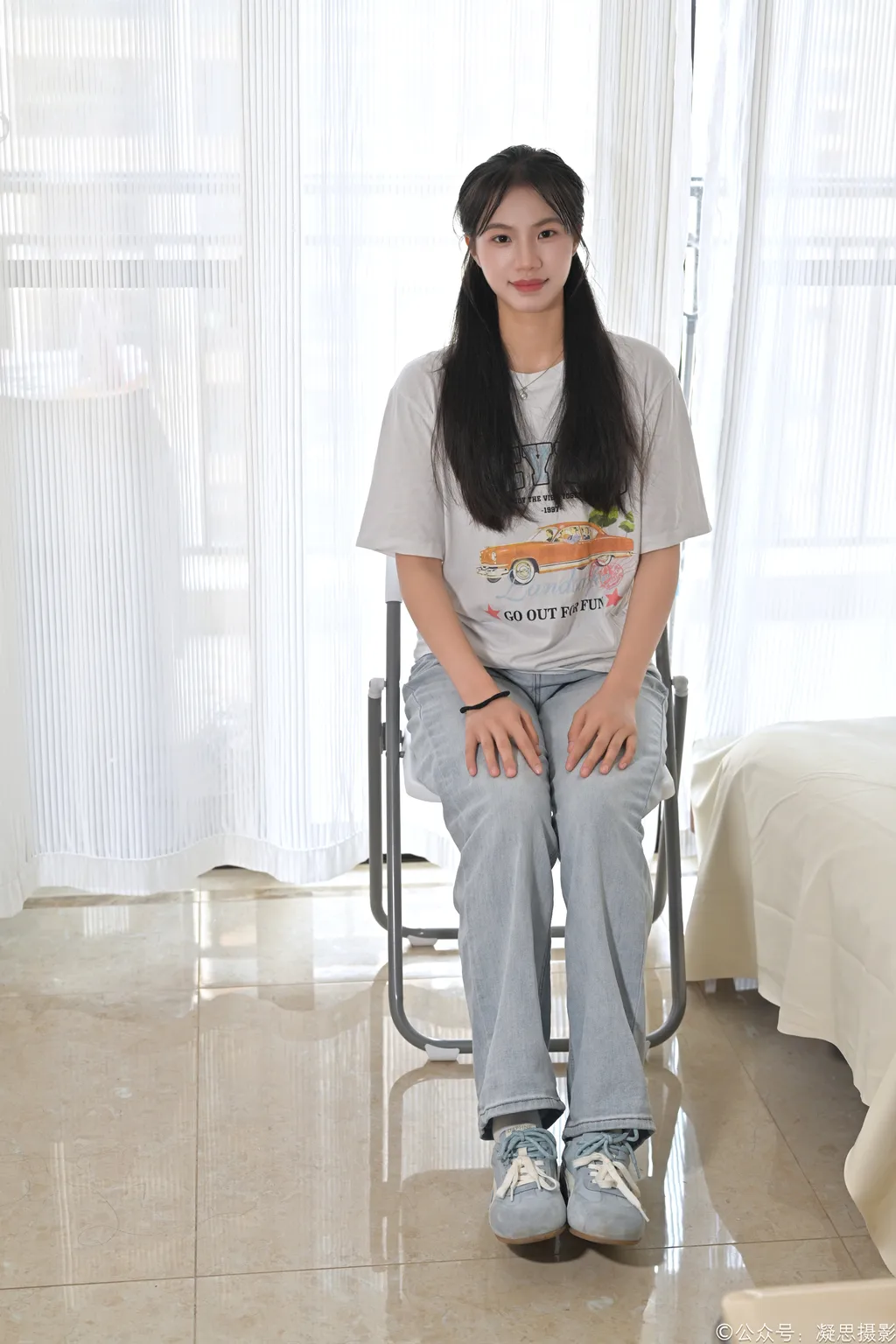 图片[93]-凝思摄影 NO.019 德美-T恤、短白袜、平底鞋1[100P]-萌味圈