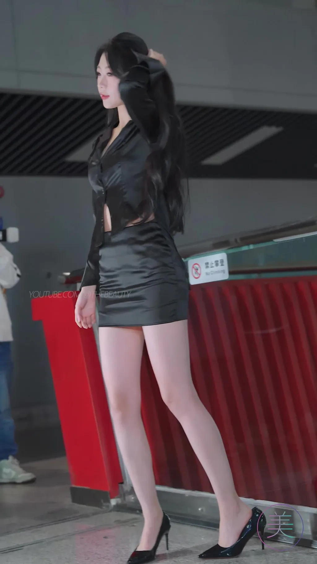 图片[29]-NO.1608 2024 广州车展 网红美女车模 beautyleg LOOKBOOK 64[30P]-萌味圈