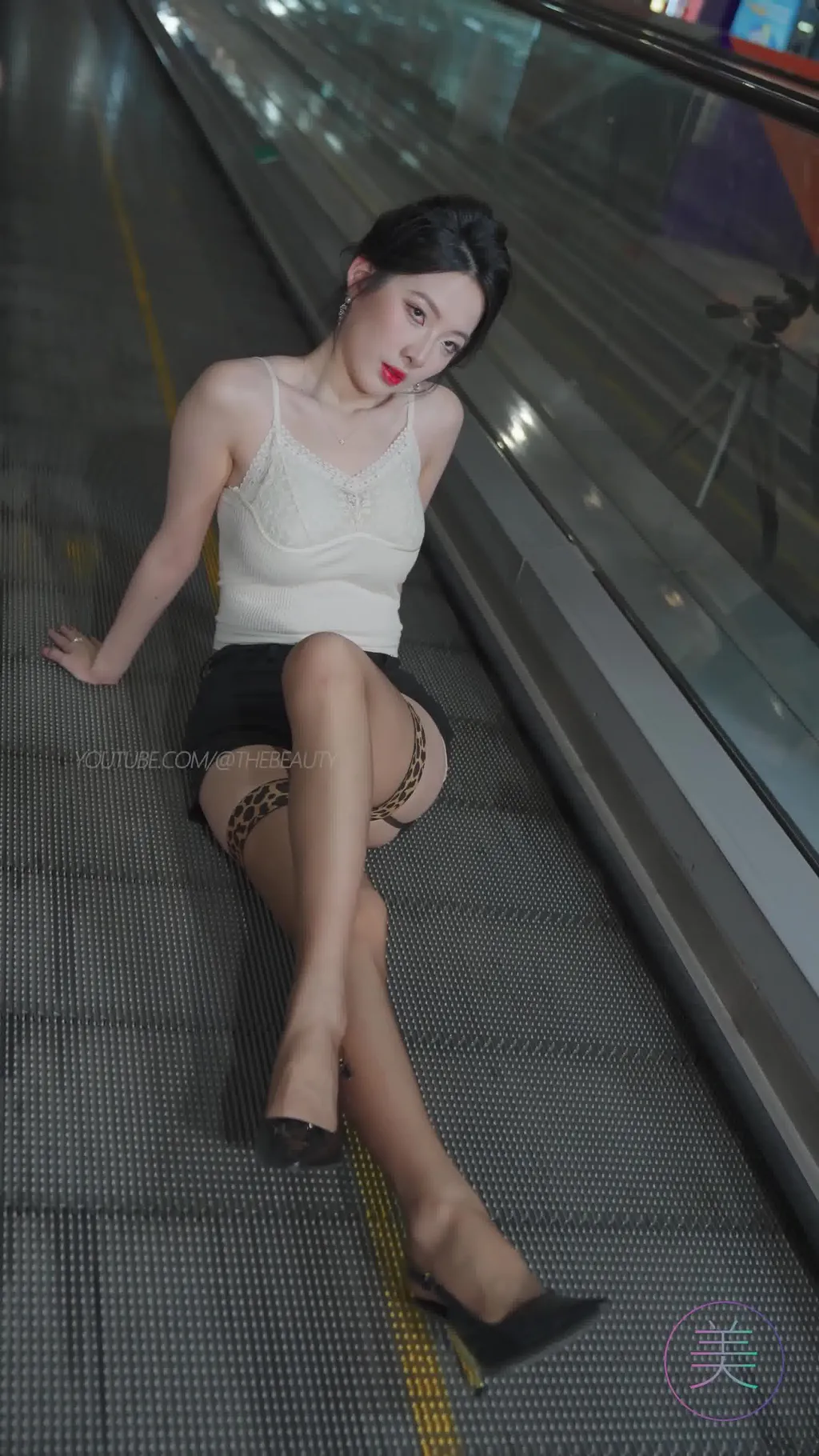 图片[13]-NO.1609 2024 广州车展 网红美女车模 beautyleg LOOKBOOK 65[30P]-萌味圈