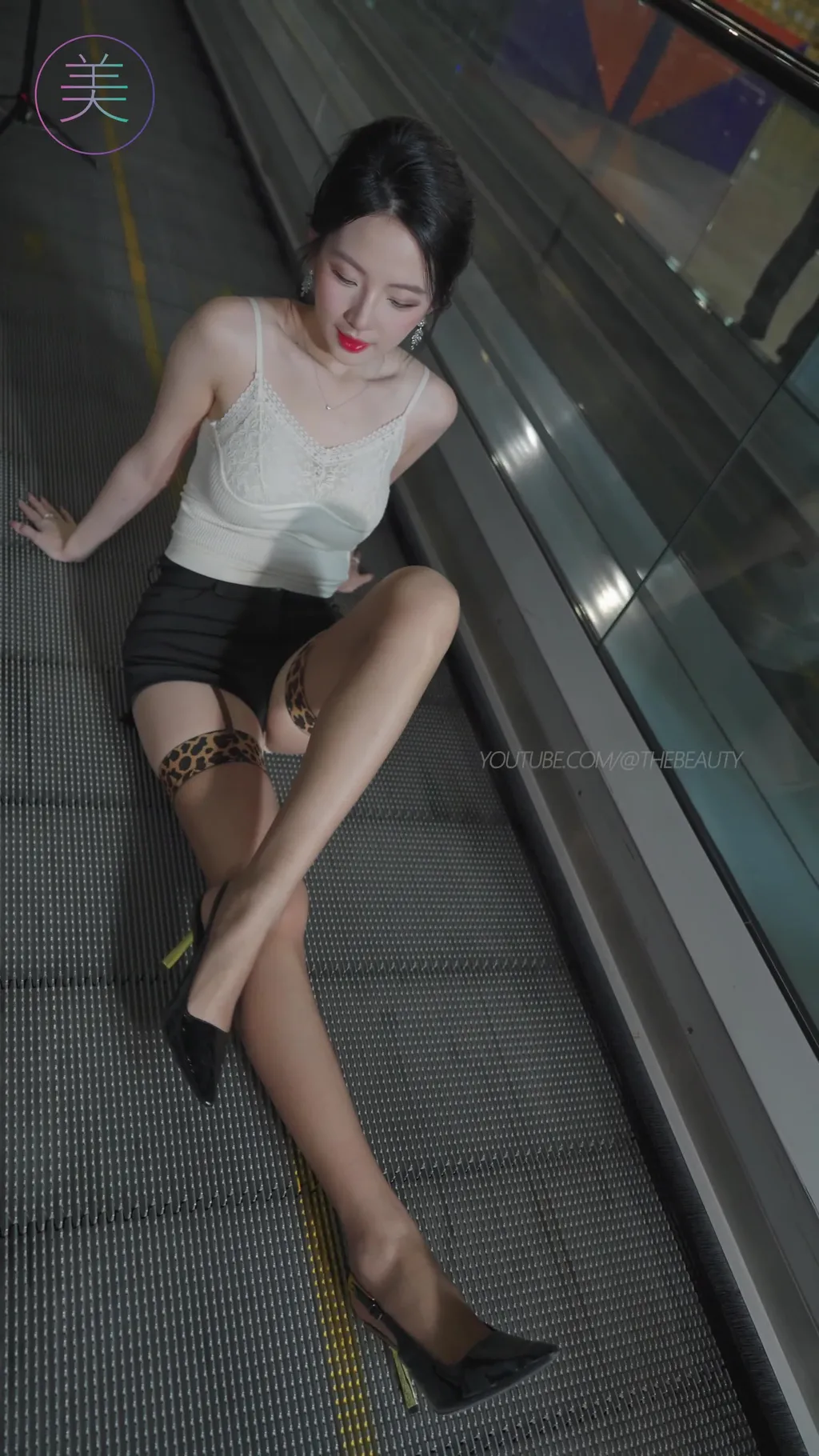 图片[28]-NO.1609 2024 广州车展 网红美女车模 beautyleg LOOKBOOK 65[30P]-萌味圈