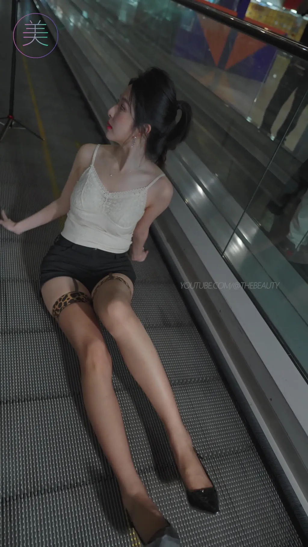 图片[32]-NO.1609 2024 广州车展 网红美女车模 beautyleg LOOKBOOK 65[30P]-萌味圈