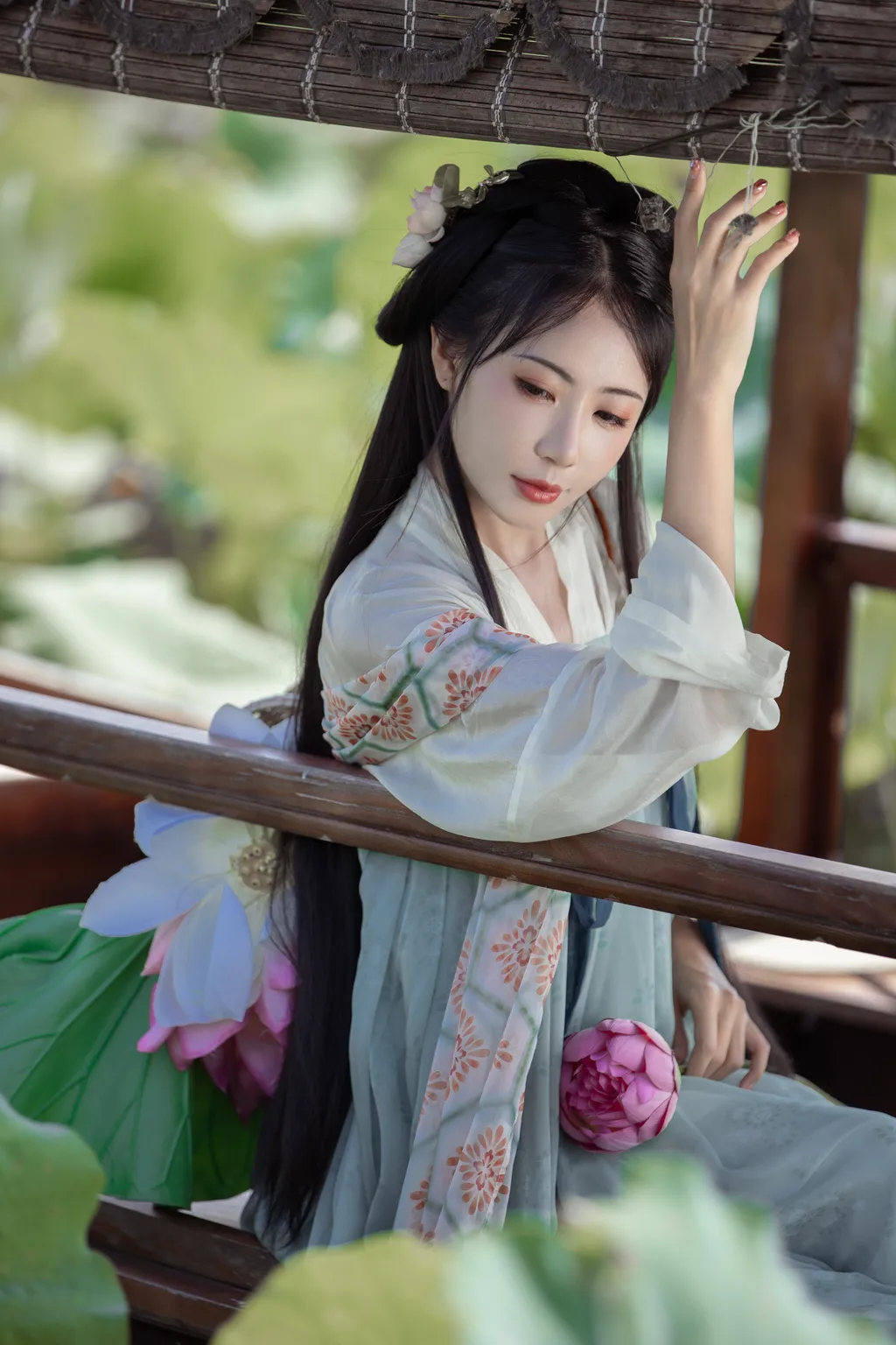 图片[8]-[YITUYU艺图语]2022.11.15 荷芰 酸辣粉[30+1P]-萌味圈