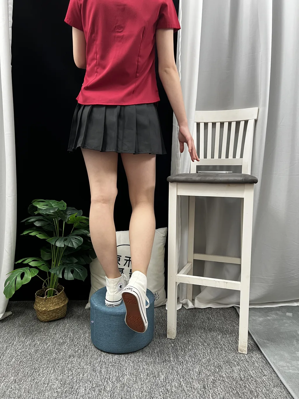 图片[2]-三禾摄影 NO.021 短裙 凉拖 帆布鞋 高跟[169P]-萌味圈