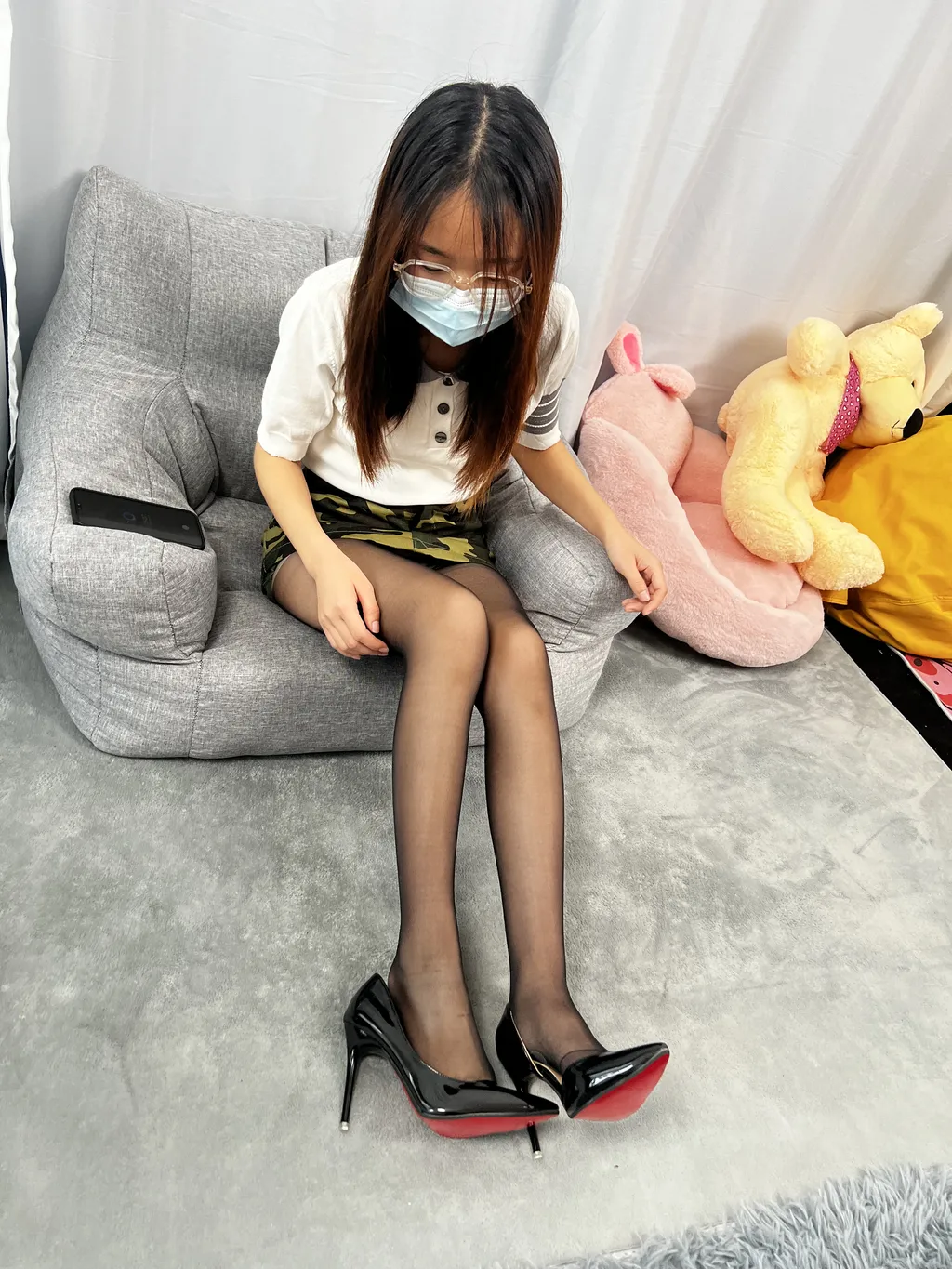 图片[2]-三禾摄影 NO.022 短裙 黑丝 高跟[93P]-萌味圈