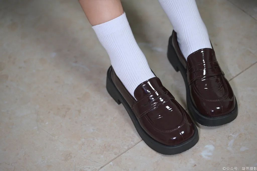 图片[2]-凝思摄影 NO.050 沅沅-连衣裙、短白袜、小皮鞋[145P]-萌味圈