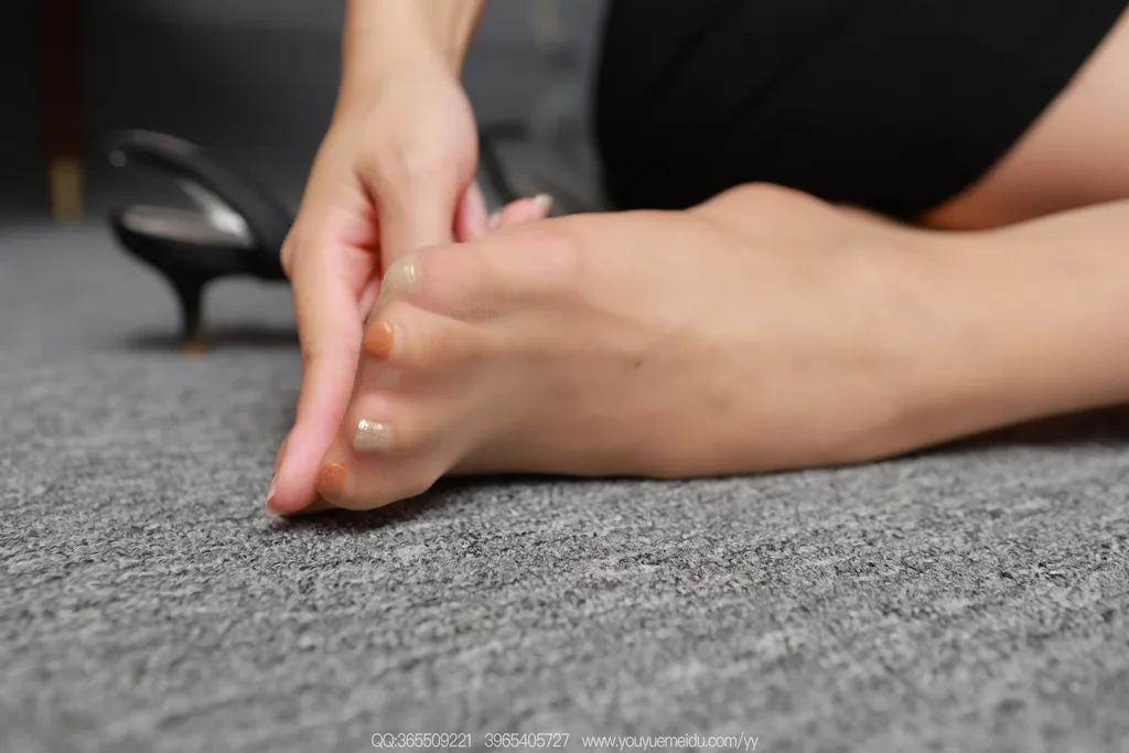 图片[39]-[IESS异思趣向] 2025.09.24 丝享家2166：兔兔《极致包臀裙》[89P]-萌味圈