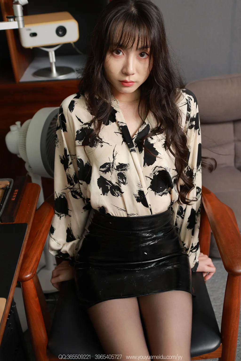 图片[2]-[IESS异思趣向] 2025.09.26 丝享家2168：团团《楚楚动人》[88P]-萌味圈