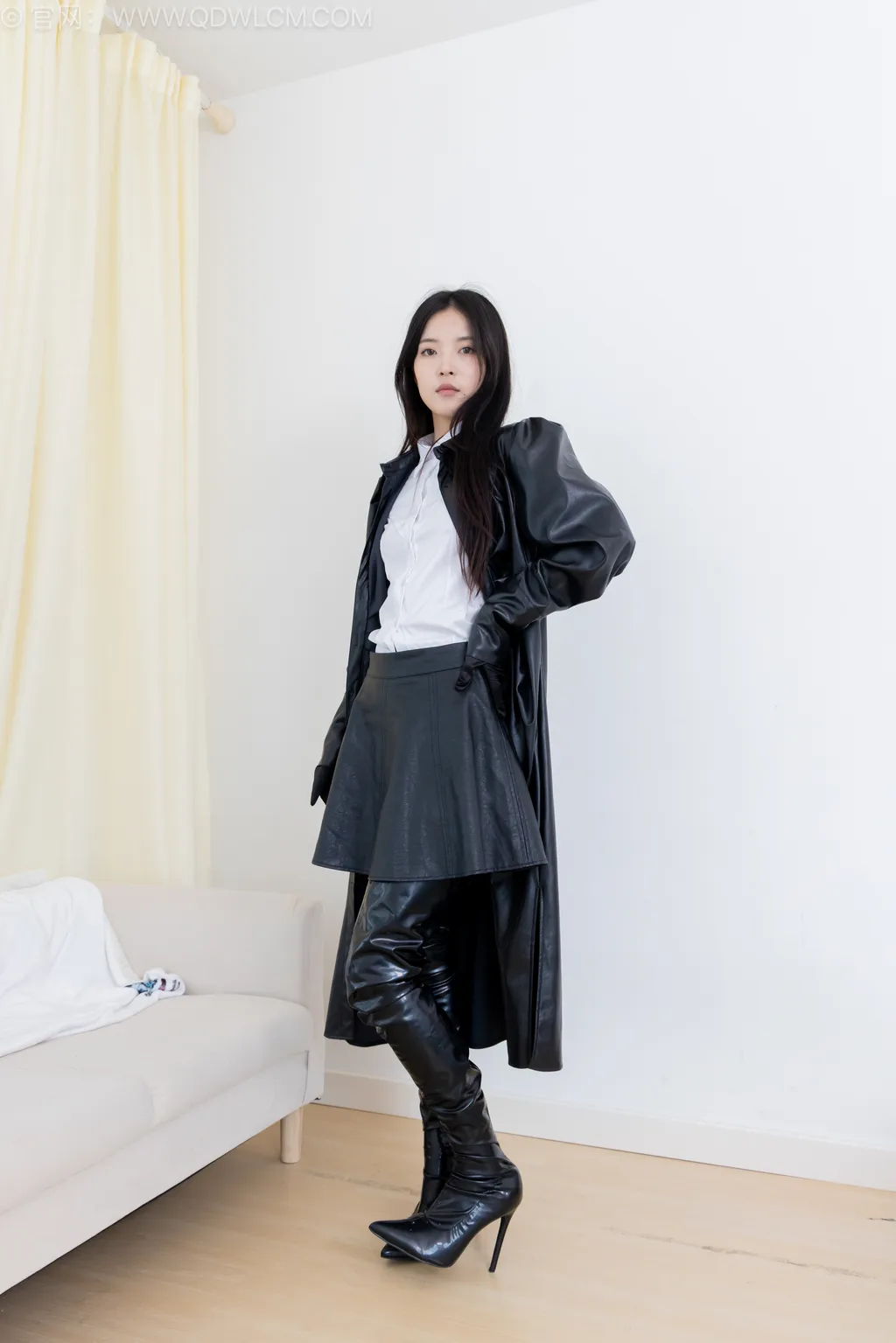 图片[2]-物恋传媒 NO.2542 茯苓-高跟长靴、薄黑丝、裸足、皮衣皮手套[165P]-萌味圈