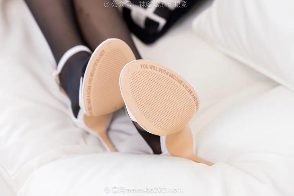 图片[15]-[BoBoSocks袜啵啵]NO.624 香菜-高跟鞋、高跟凉鞋、平底皮鞋、薄黑丝、短肉丝、空姐制服[182P]-萌味圈