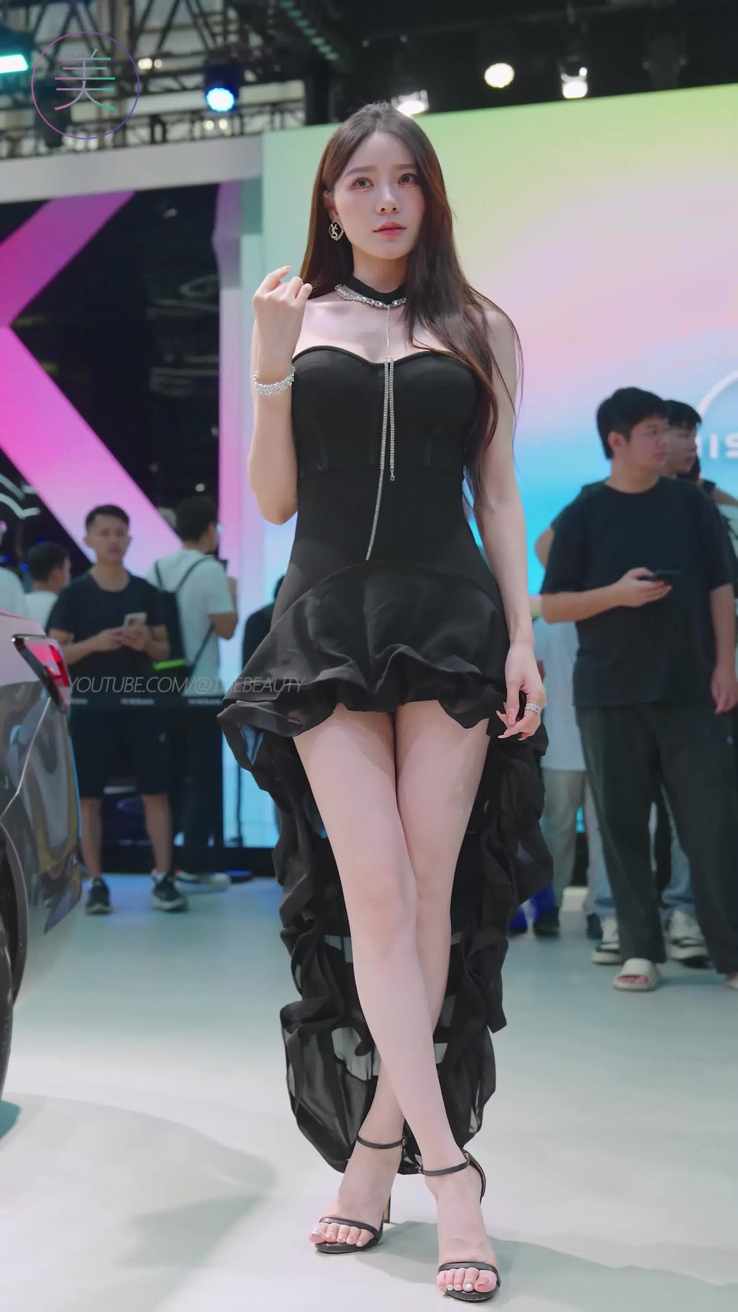 图片[2]-NO.1705 2024 广州车展 网红美女车模 beautyleg LOOKBOOK 96[30P]-萌味圈