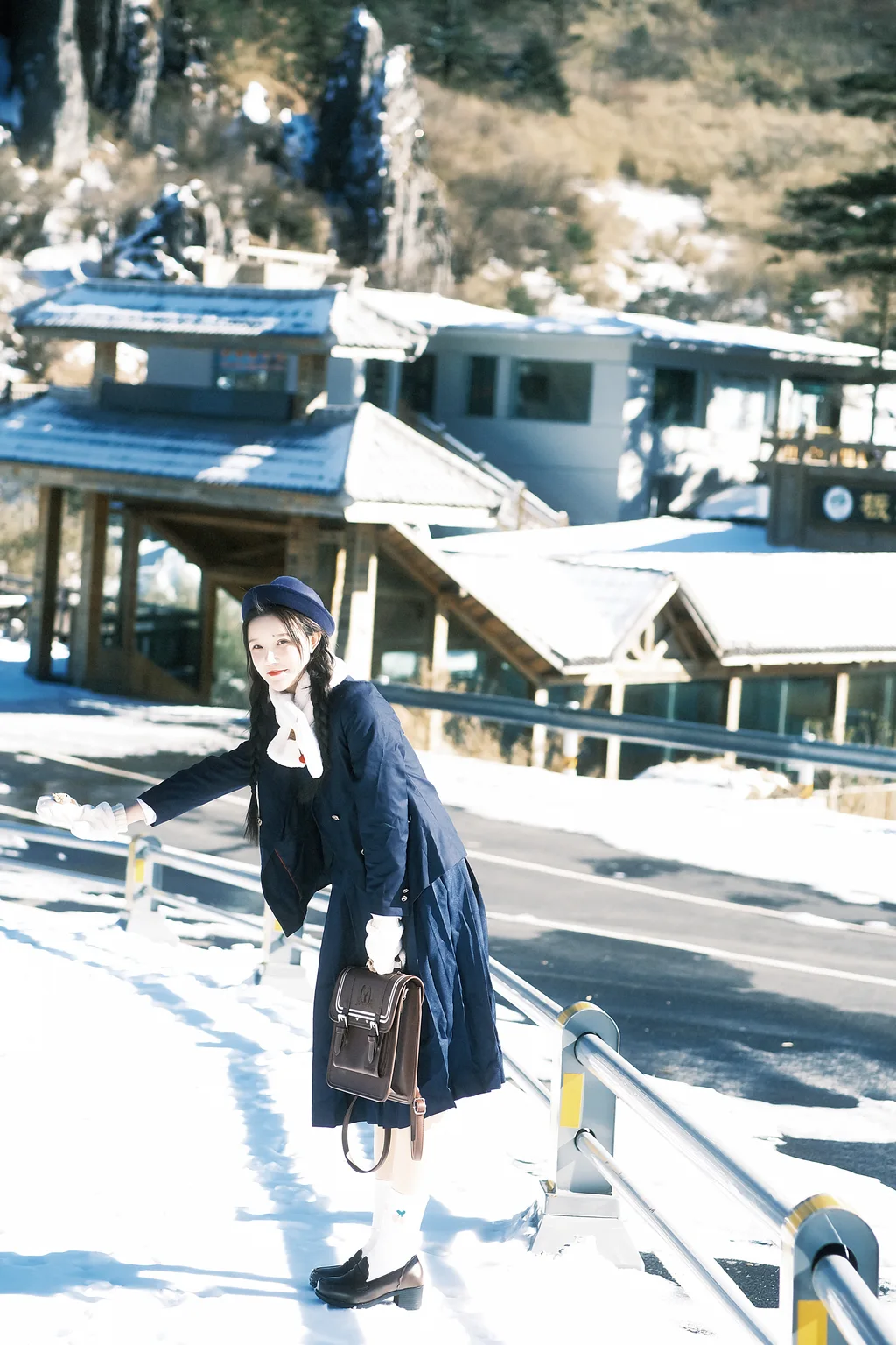 图片[2]-[YITUYU艺图语]2022.12.30 初雪在说我爱你 小霜[25+1P]-萌味圈