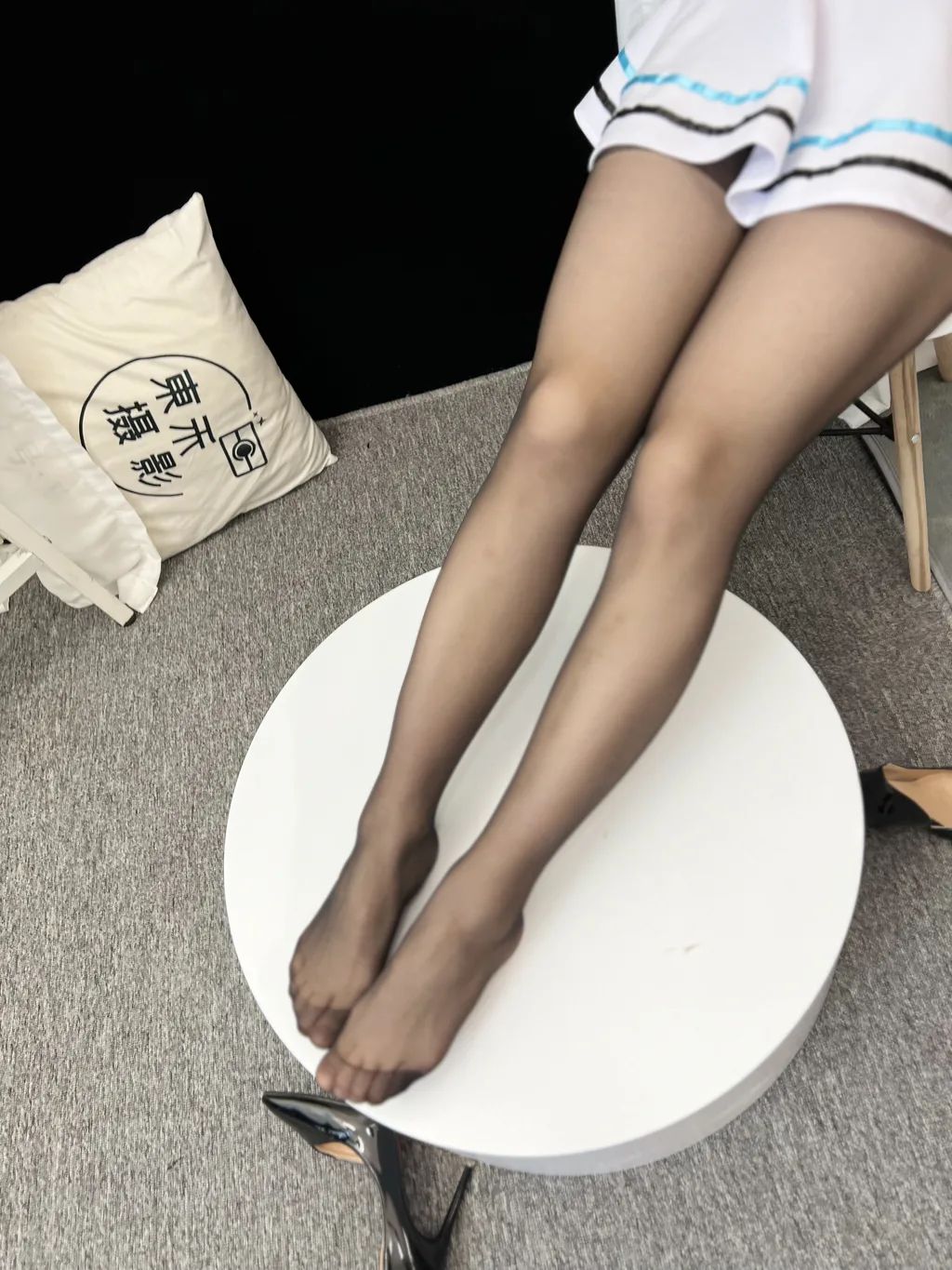 图片[13]-三禾摄影 NO.049 水手服 黑丝 高跟[193P]-萌味圈